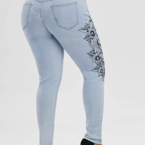 Plus Size 18 Women's Light Wash Floral Side Skinny Jeans Women's 2X New 18 - Picture 3 of 15